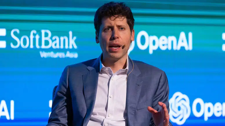 Sam Altman’dan Net Açıklama: “ChatGPT’nin 17 Galon Su Tükettiği İddiası Tamamen Yalan”